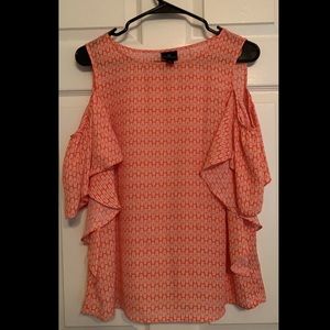 Shoulder-less Top